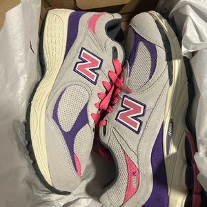 Brand new new Balance 2002R sneakers